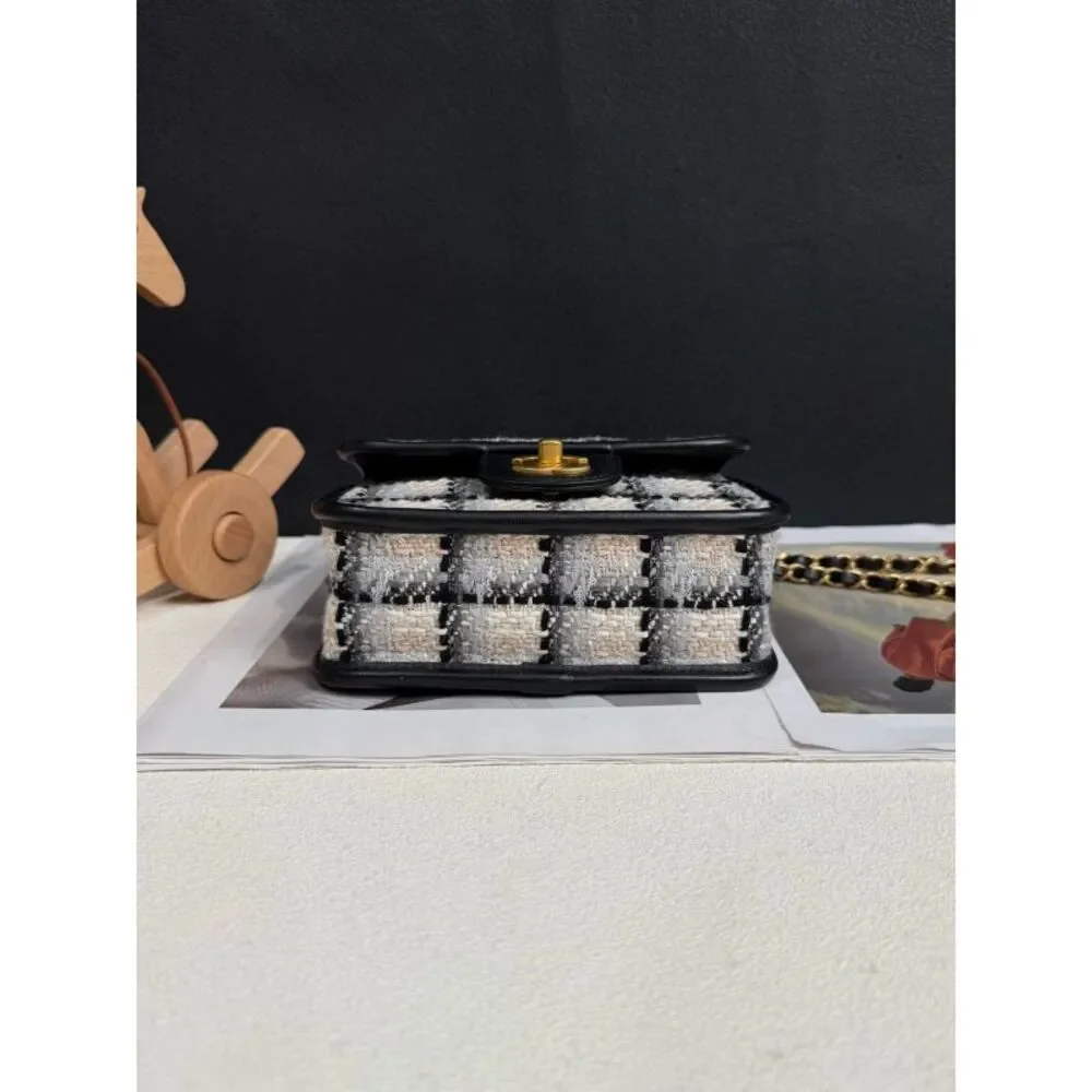 Chanel Women Pre-Loved Bag Very Good Condition